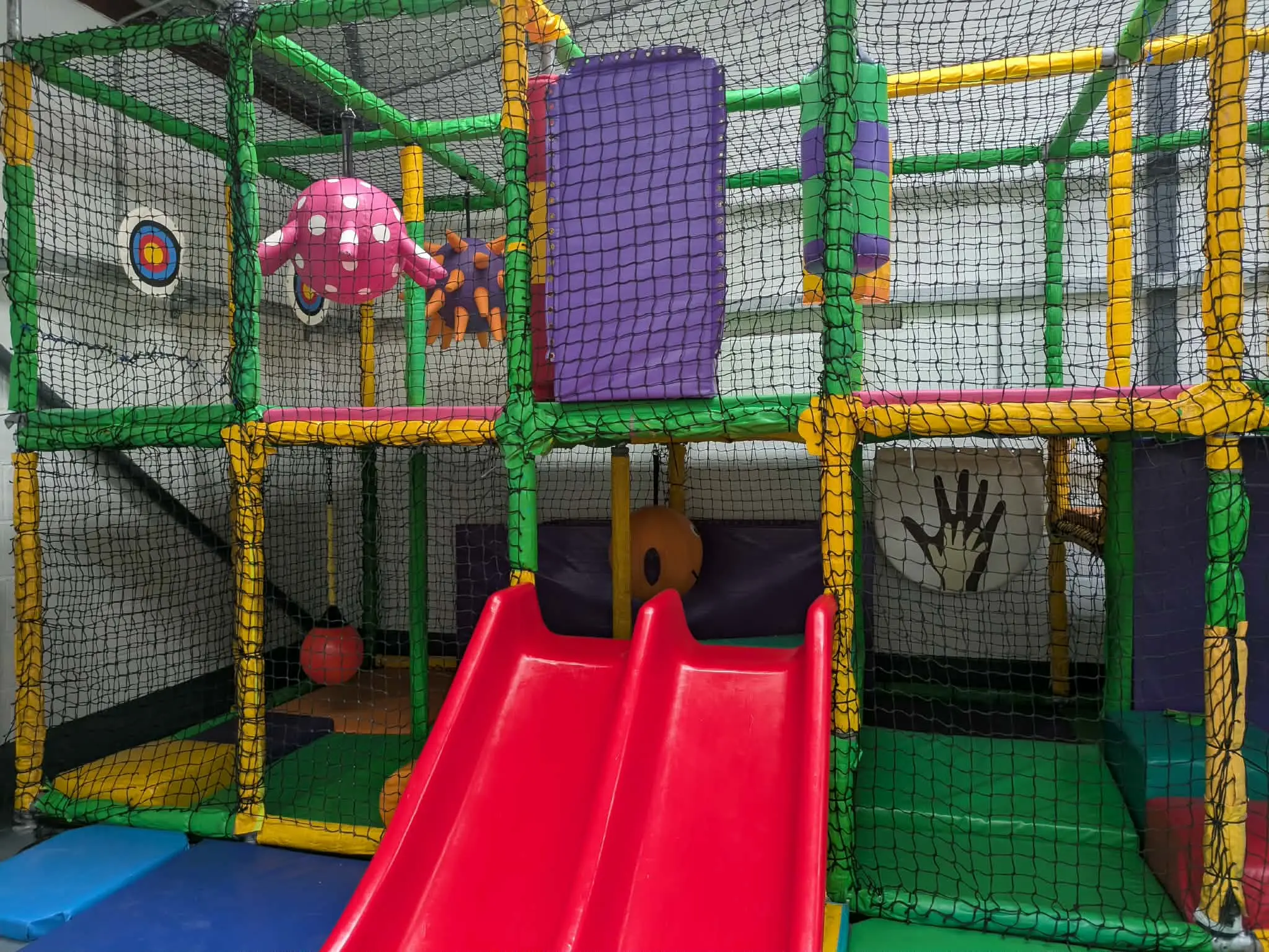 Chilli's dog zone indoor play room